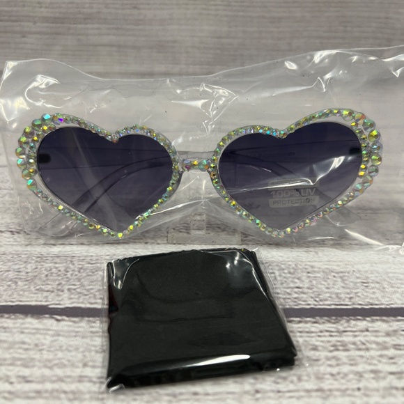 Heart Shape Bling Sunglasses (8226505) main image 4